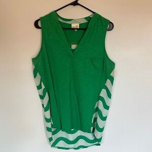 Porridge Green V-Neck Sleeveless Tank Top with Wave Side Panels
